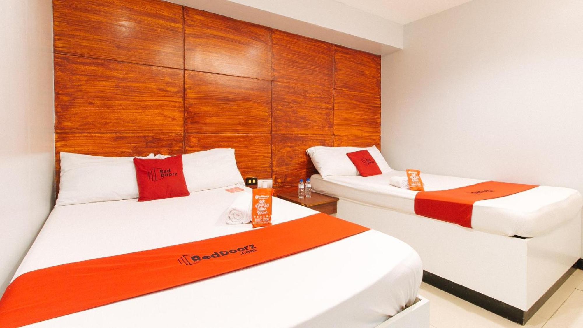 Reddoorz At Homa Resort Hotel Santiago  Eksteriør billede